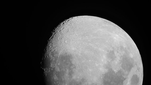 moon_lapl5_ap182-rx.jpg