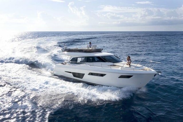 Ferretti-Yachts-500-1-768x512.jpg