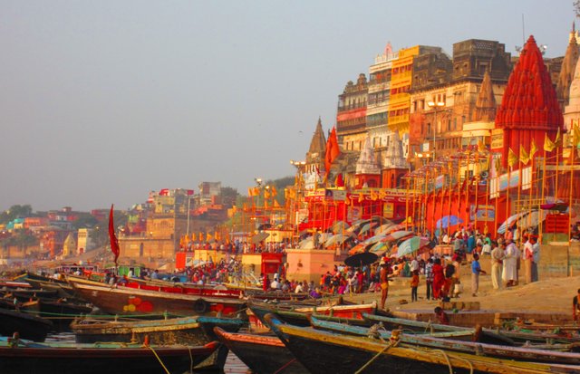 Varanasi-Ganga-Ghat2 (1).jpg