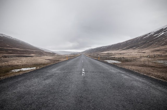 street_road_straight_horizon_endless_way_travel_goal-956893.jpg