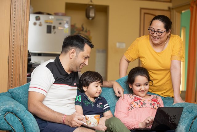 family-6956174_1280.jpg