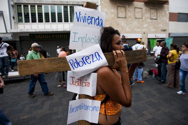 ¡Venezuela-máquina-de-miseria-Pobreza-incrementó-en-20-durante-los-últimos-tres-años.jpg