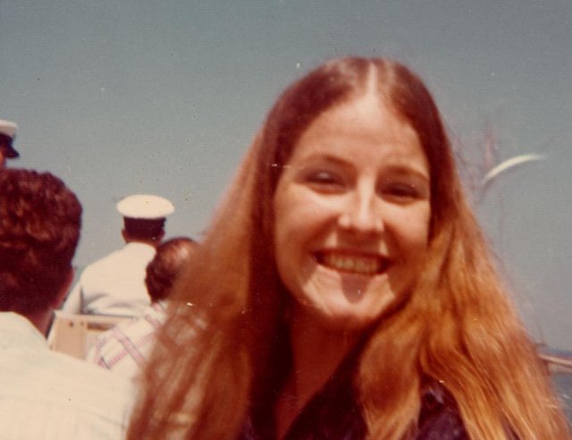 Carol at Sea World, San Diego, Summer 1975.jpg