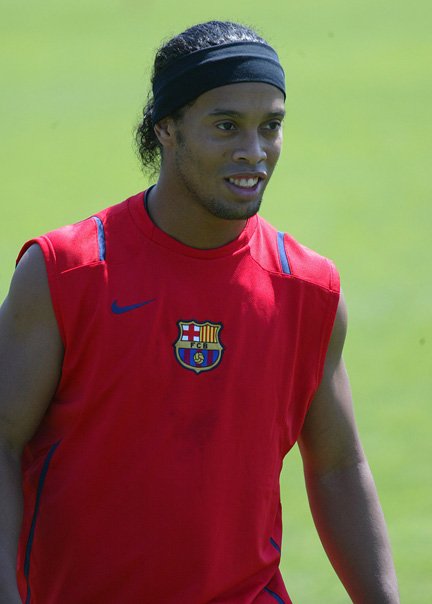 Soccer_Ronaldinho.jpg