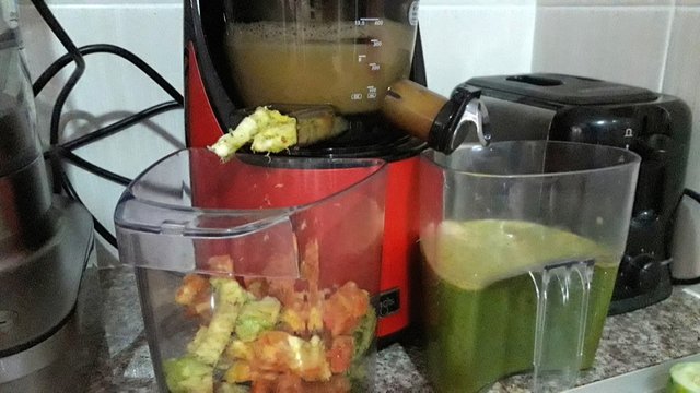 Green and Orange Juice Recipe!