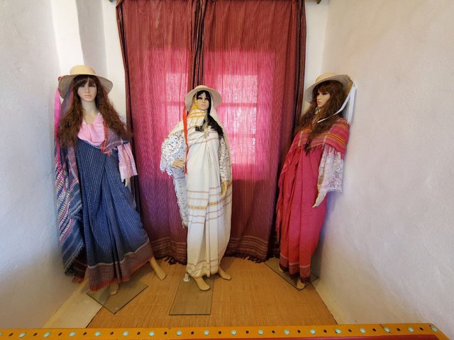 quelques coutumes traditionnelle féminins.jpeg