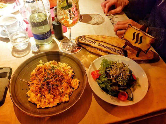 spätzle und salat steem-munich.jpg