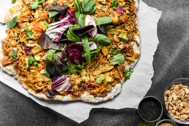 Sweet Hot Sesame Mustard Veggie Pizza (4).jpg