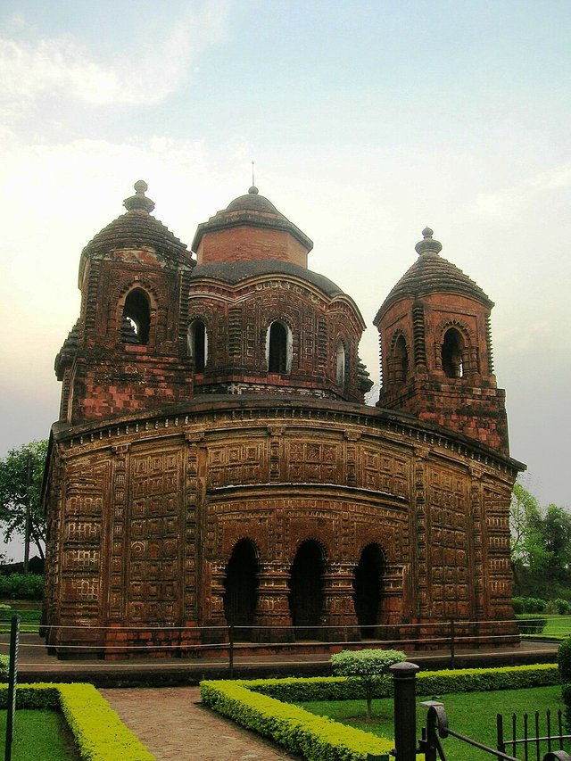 Shyam_Ray_Temple_in_Bishnupur.jpg