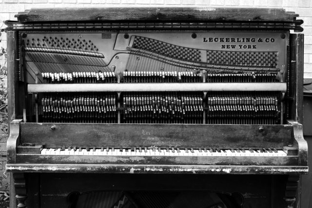 Street Piano 1.jpg
