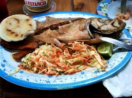 Gastronomia_Venezolana_Pescado_frito_000.jpg