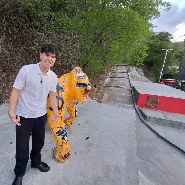 1000307859.jpg