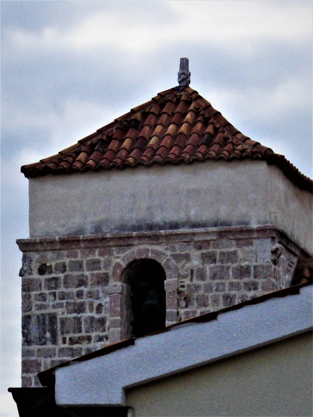 Baška Jurandvor crkva sv.Lucija.jpg
