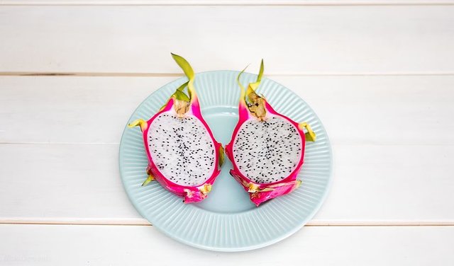 dragon-fruit-1208214__480.jpg