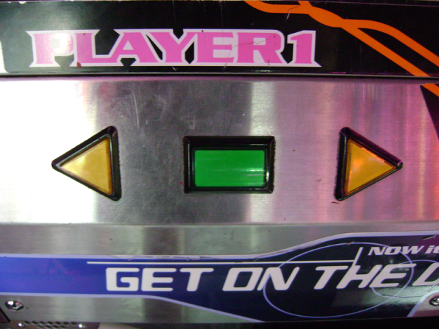 800px-Dance_Dance_Revolution_Extreme_arcade_machine_selection_buttons.png