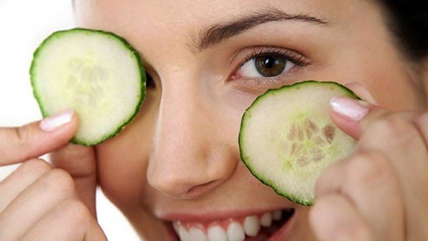 util-e-interesante-cuatro-razones-que-debes-poner-rodajas-pepino-tus-ojos-n326313-624x352-477786.jpg