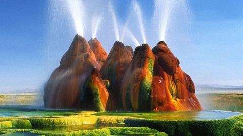 fly-geyser-nevada_1f5d6de68390cce32864f4843e440bf5ca91e1f4.jpg