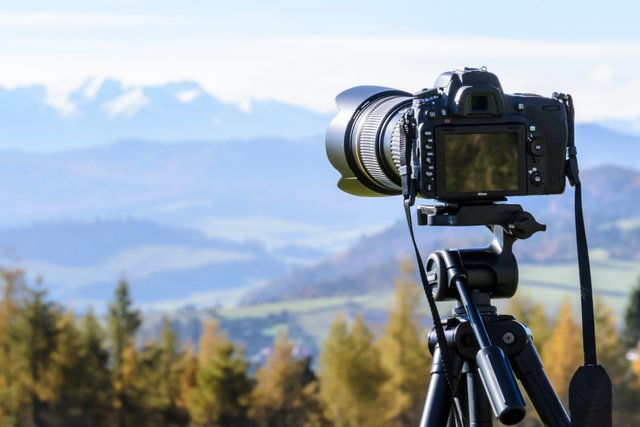 camera-dslr-landscape-212372.jpg