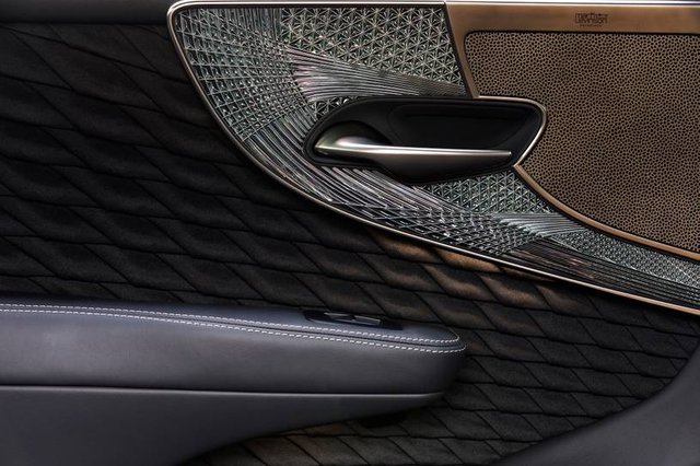 2018_lexus_ls-500h_sedan_base_detail_oem_1_815.jpg