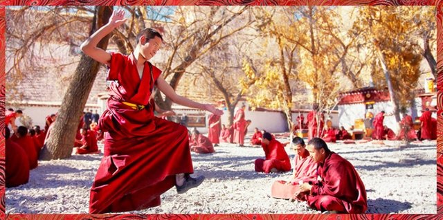 _tibetan-monks-debating_sera-monastery.jpg