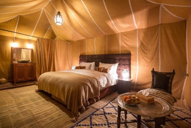 Luxury-Marrakech-tour-night-luxury-desert-camp-6-760x508.jpg