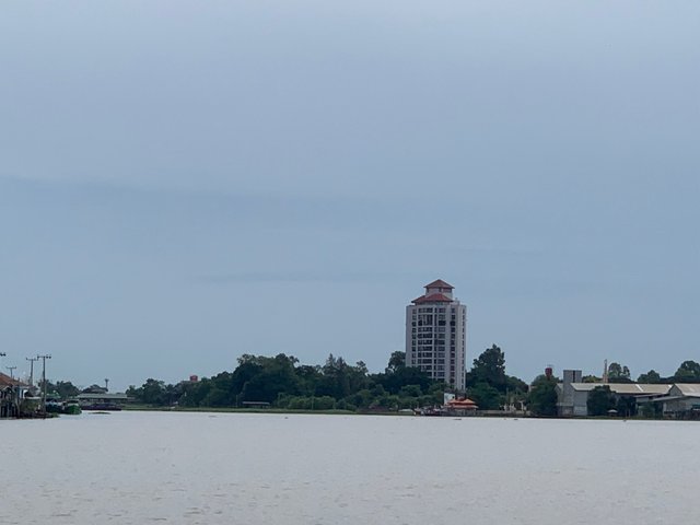 Chao Phraya River4.jpg