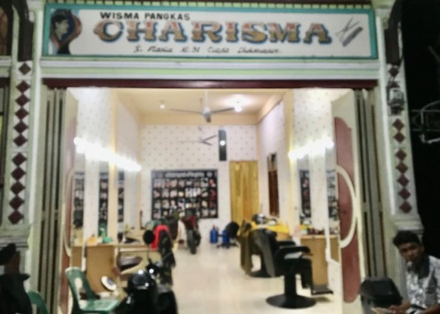 Charisma_08.jpg