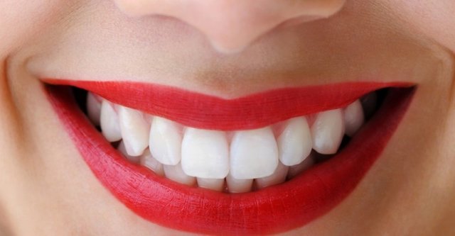 how-to-whiten-teeth-800x416.jpg