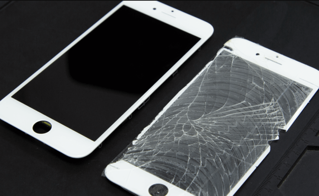 вероятность ремонта без защитного стекла на iphone se 2020