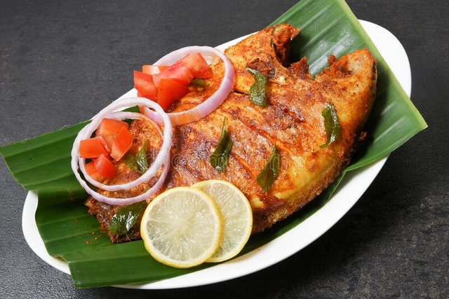 kerala-fish-curry-karimeen-pollichathu-indian-fish-fry-kerala-fish-curry-karimeen-pollichathu-popular-hot-spicy-baked-fish-189754686.jpg