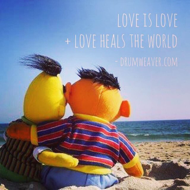 bert+ernie-love.jpg