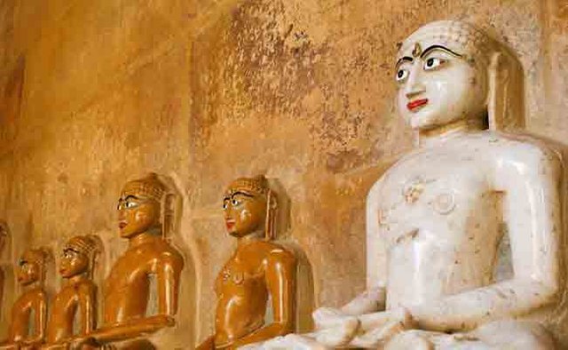 lord mahavira - Copy.jpg