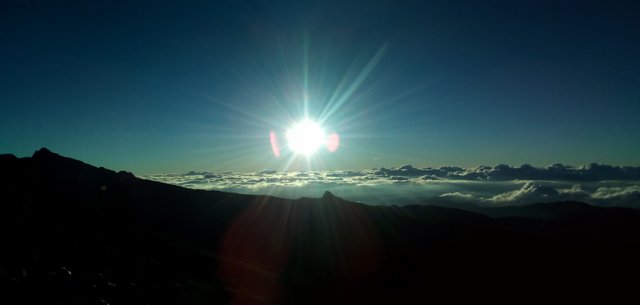 Amanecer en el Campamento Albornot.jpg