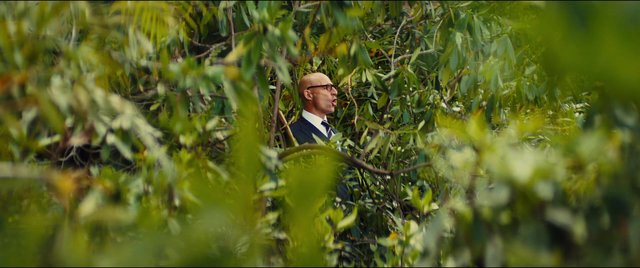 kingsman.the.golden.circle.2017.720p.brrip.x264-east.mkv_20181124_103822.264.jpg