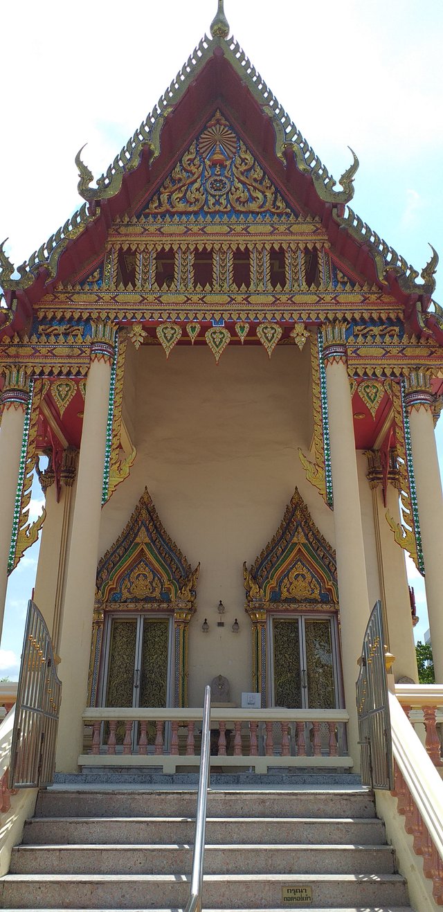 Wat Phasuk Maneejak17.jpg