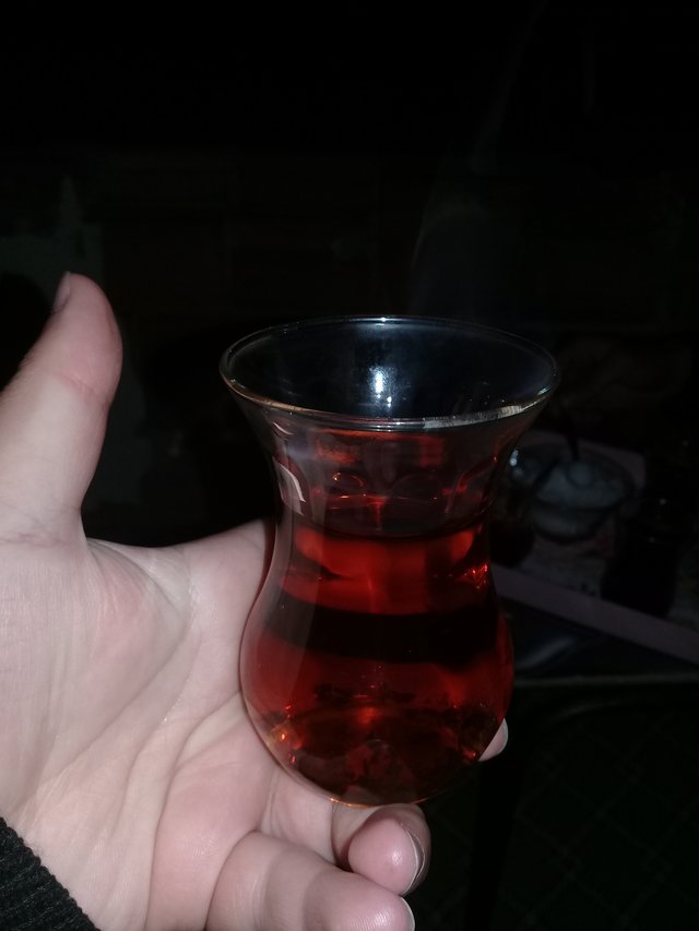 bardak çay.jpg