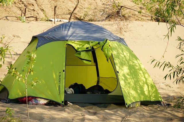 beach-3604912_1280.jpg