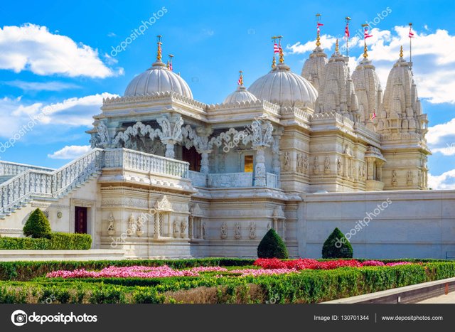 depositphotos_130701344-stock-photo-hindu-temple-in-neasden-london.jpg