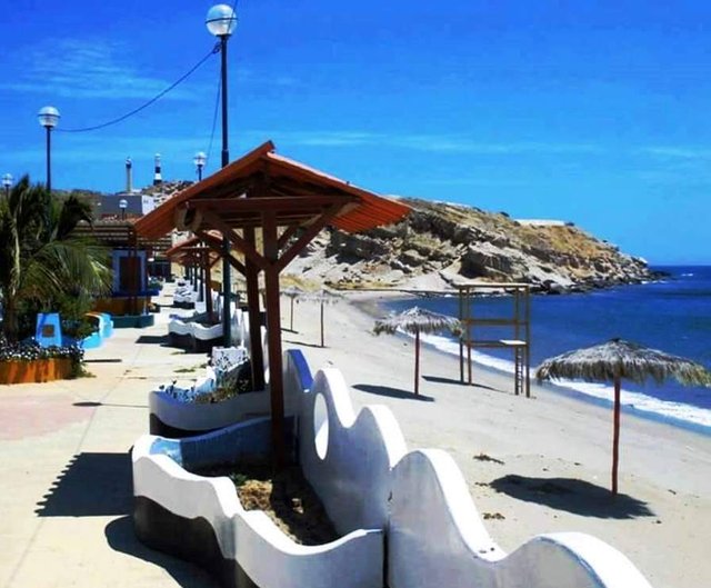Playa Cabo blanco.jpg