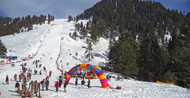 Swat-snow-festival-780x405.jpg