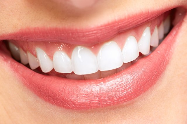 Cosmetic dentist.jpg
