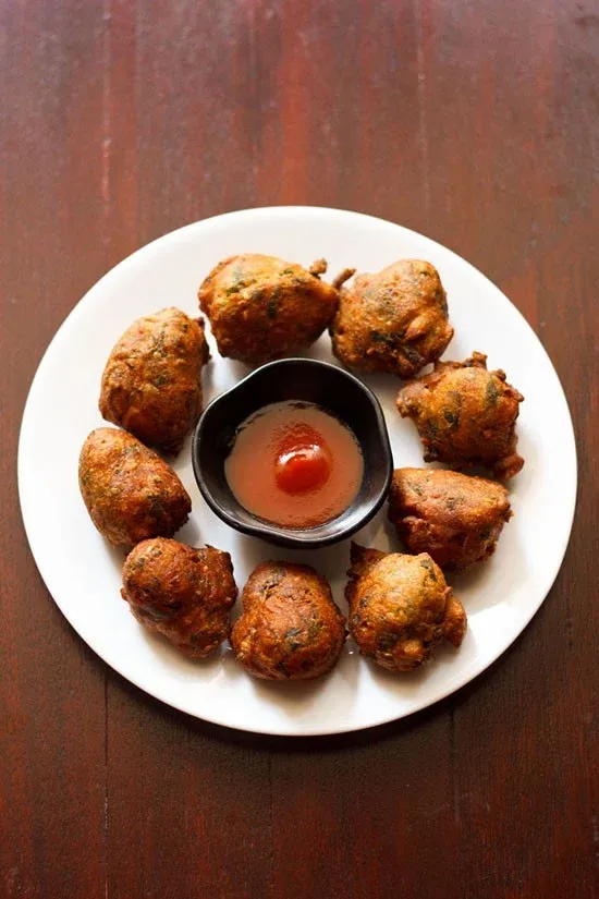 methi-na-gota-or-methi-pakora-recipe.webp