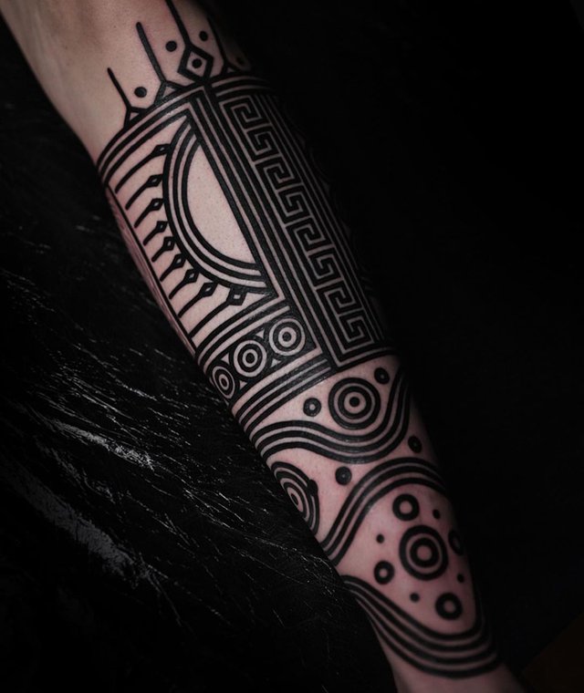 geometric tattoos7.jpg