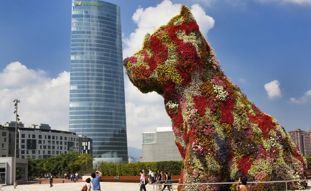 12destinos-museo-guggenheim-bilbao-puppy-espana.jpg