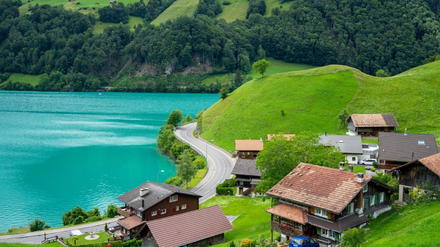 Green Yellow Simple Cutout Scrapbook Exploring Switzerland Youtube Thumbnai_20250428_220500_0000.png