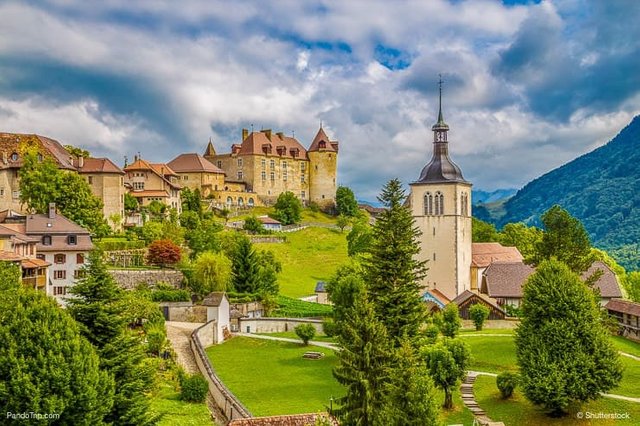 Beautiful-view-of-the-Gruyeres-Castle-Switzerland.jpg