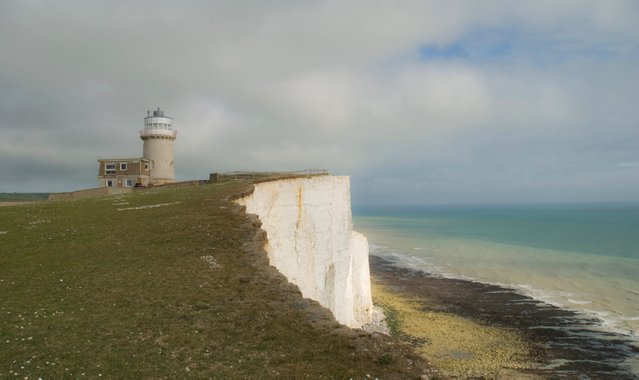 Belle_Tout_lighthouse,_Seven_Sisters,_UK_(6485428657).jpg