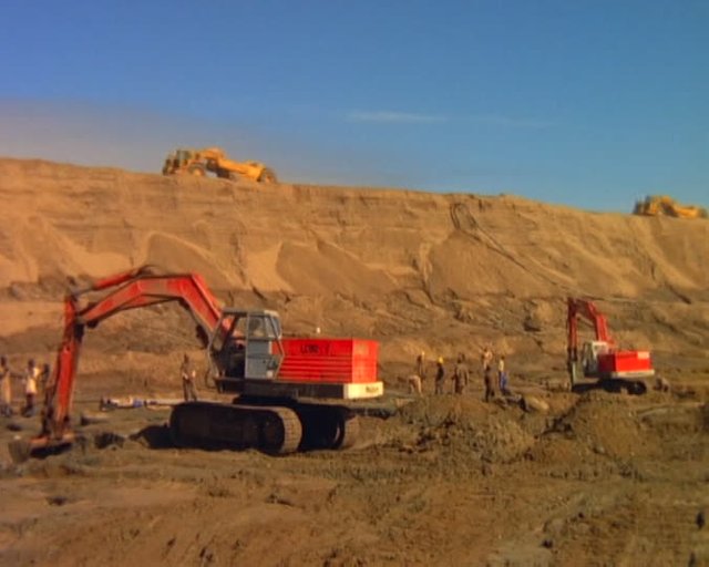 diamond-mine-skeleton-coast-namib-open-pit-mining-industry.jpg