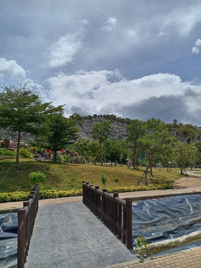 Phra Phuttha Phusayakiriya Sri Suwannaphum8.jpg