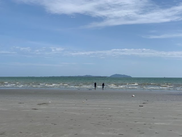 Bang Saen Beach5.jpg